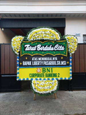 Papan Bunga Duka di Tegal Gundil
