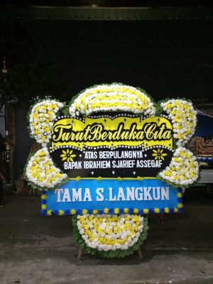 Papan Bunga Duka di Tegal Gundil
